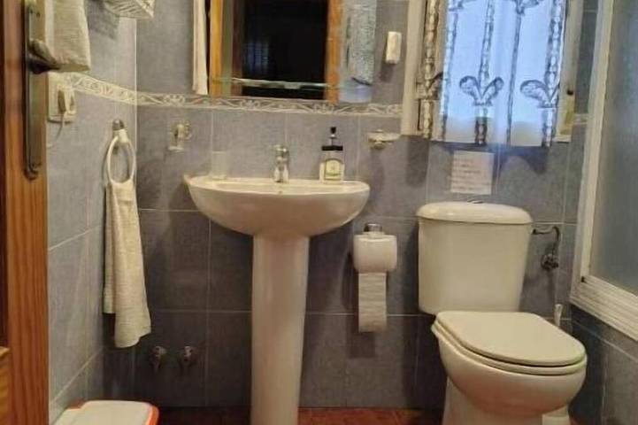Chalet familiar con piscina privada cerca de Puy du Fou Toledo in El Casar de Escalona, Provincia de Toledo