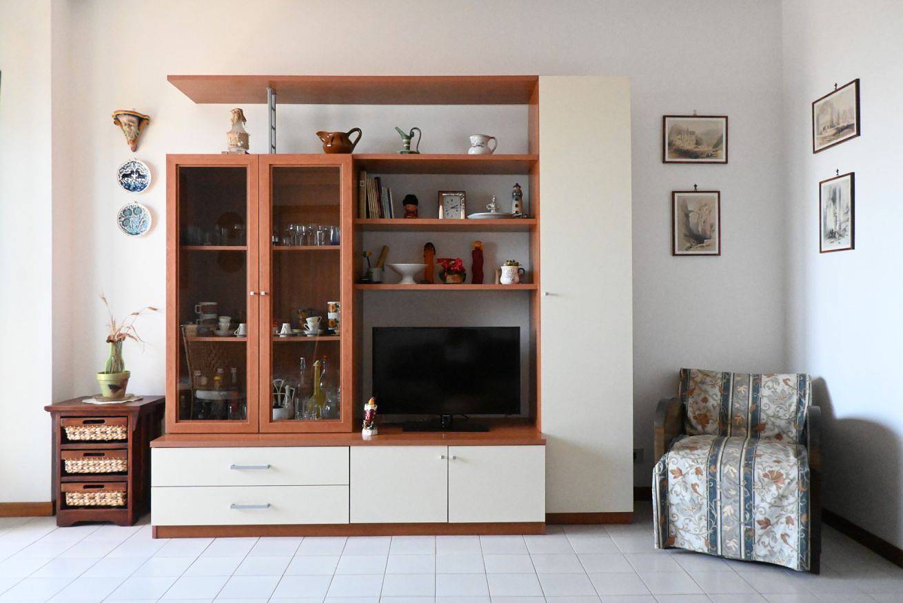 Appartamento intero, P069 - Porto Recanati, comodo trilocale con vista mare in Porto Recanati, Costa Adriatica Marche