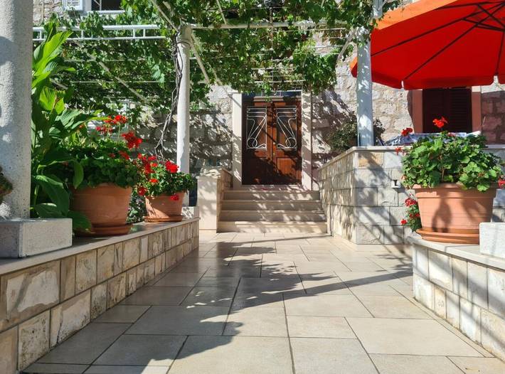 Ganze Wohnung, Ferienwohnung für 8 Personen mit Meerblick in Ston, Dubrovnik-Neretva