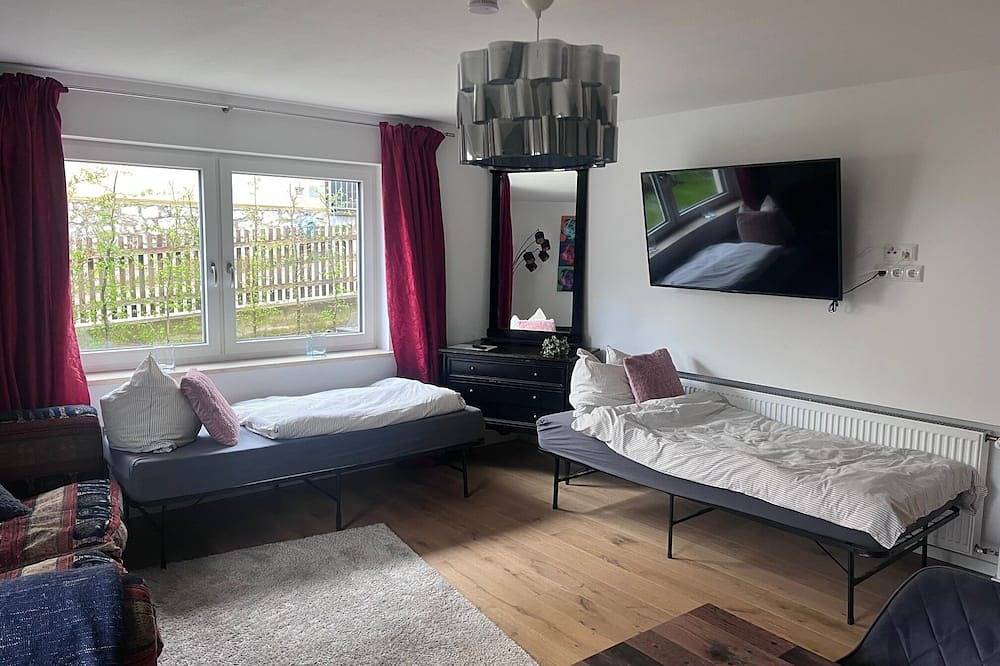 Ganze Wohnung, Ferienwohnung Landhausidylle am Wasserfall, 70qm für max. 4 Pers. in Flintsbach am Inn, Bayerische Alpen