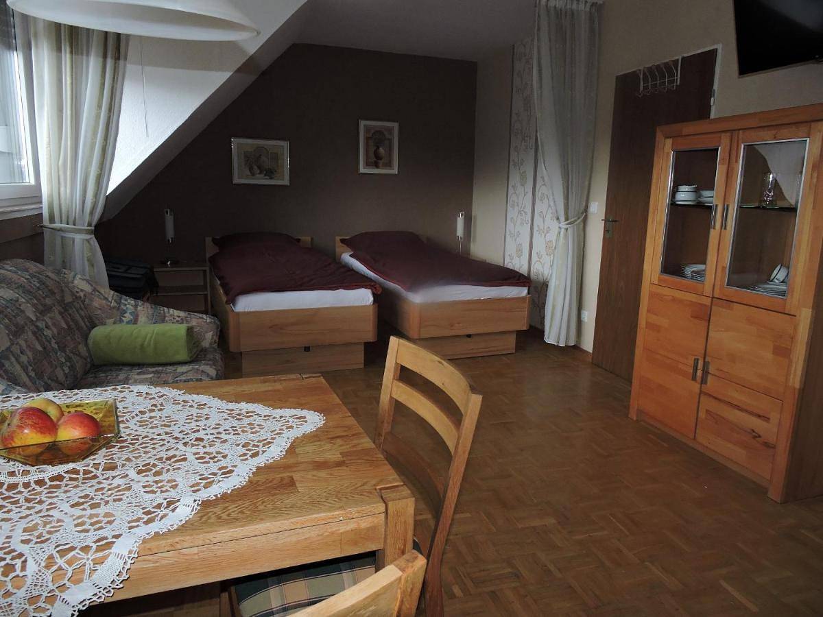 Ganze Wohnung, Gästehaus Münsterland für Geschäftsreisende und Monteure im 2ten Obergeschoss in Rhede, Niederrhein
