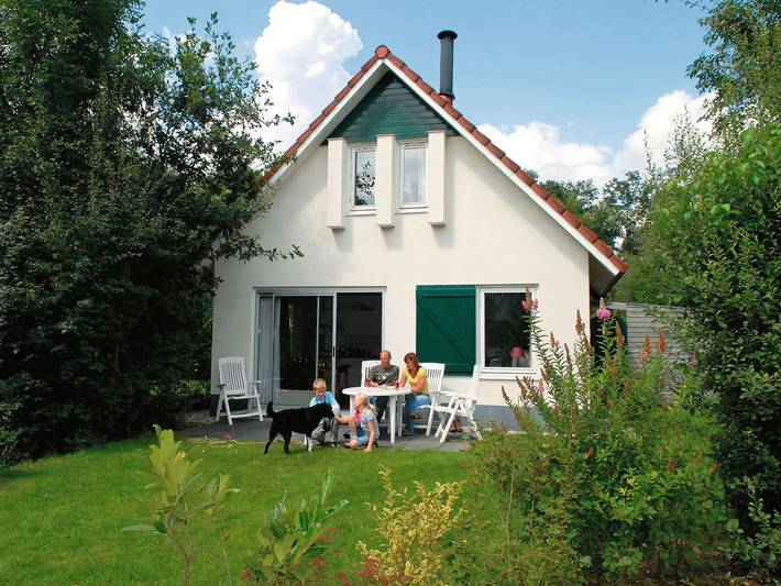 Ferienhaus für 6 Personen, mit Sauna und Garten sowie Terrasse und Pool in Drenthe - 2