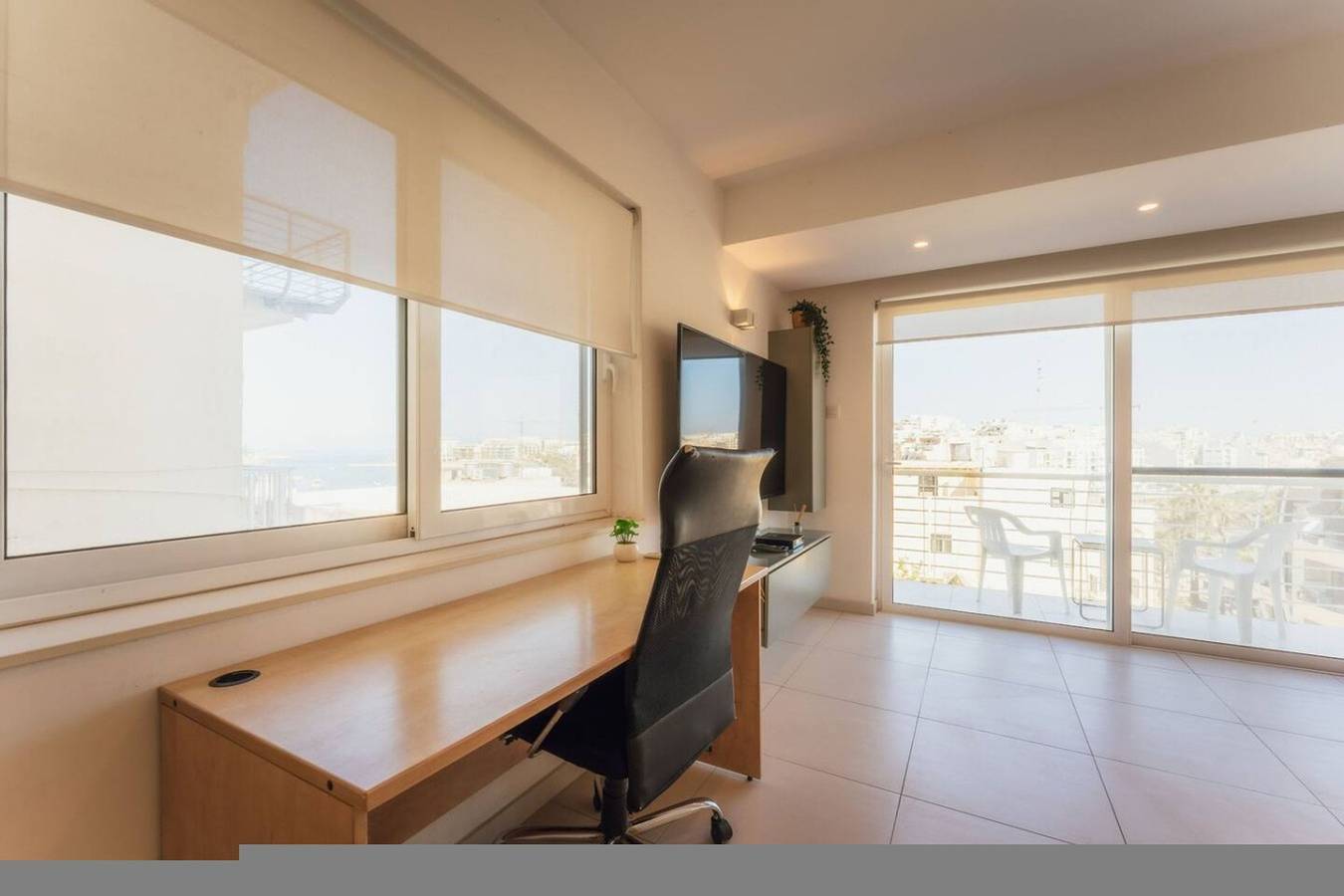 Appartement entier, Modern Apt in Marsaskala | Near Seafront & Beaches in Marsaskala, Île de Malte