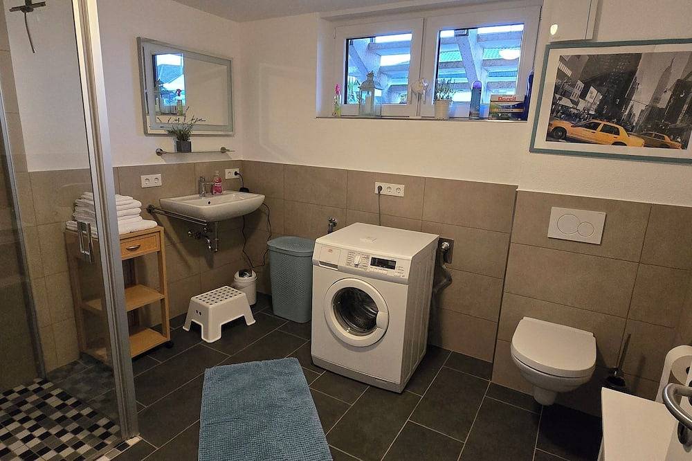 Apartamento entero, Cozy vacation apartment Am Wald in the Saarland in Wadrill in Wadern, Saar-Nahe-Bergland