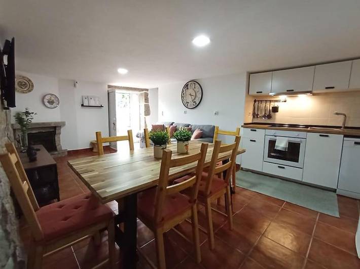 Location de vacances pour 5 personnes, avec Balcon et Terrasse ainsi que Jardin et Vue dans Ucanha
