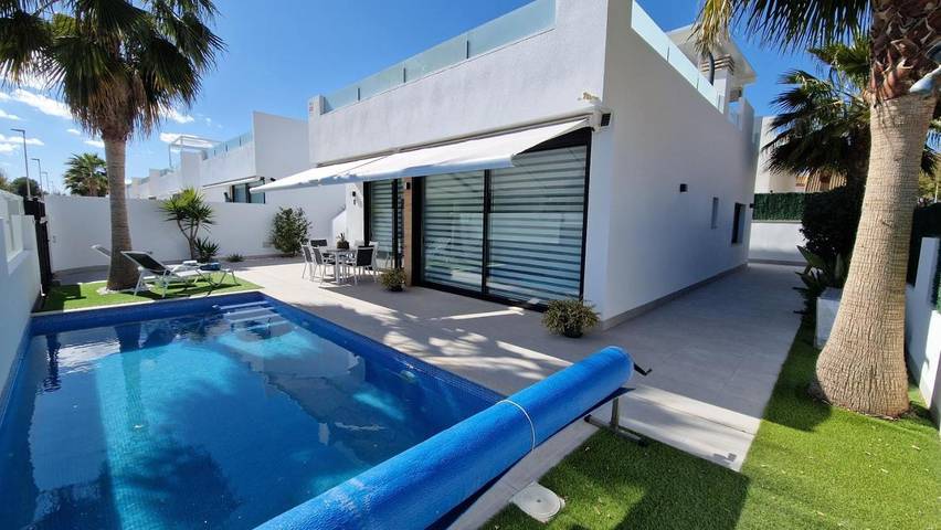 Casa rural para 6 personas, con piscina y jardín en Los Alcázares - 4