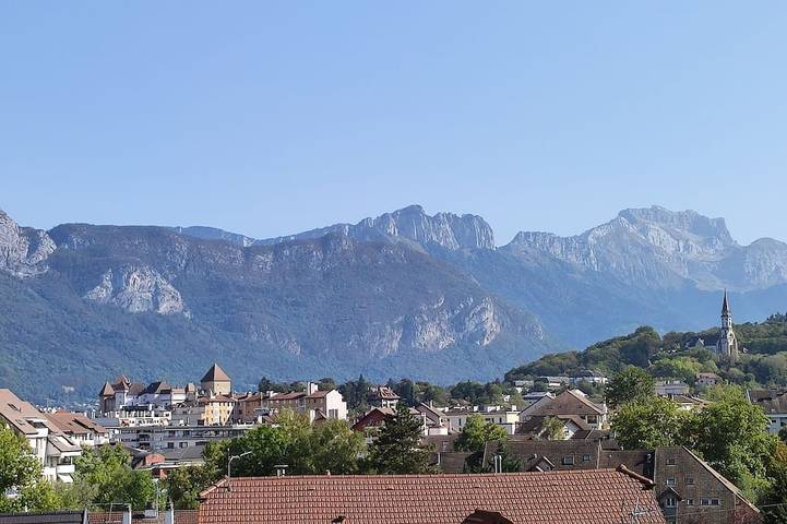 Location de vacances pour 2 personnes, avec Balcon à Cran-Gevrier