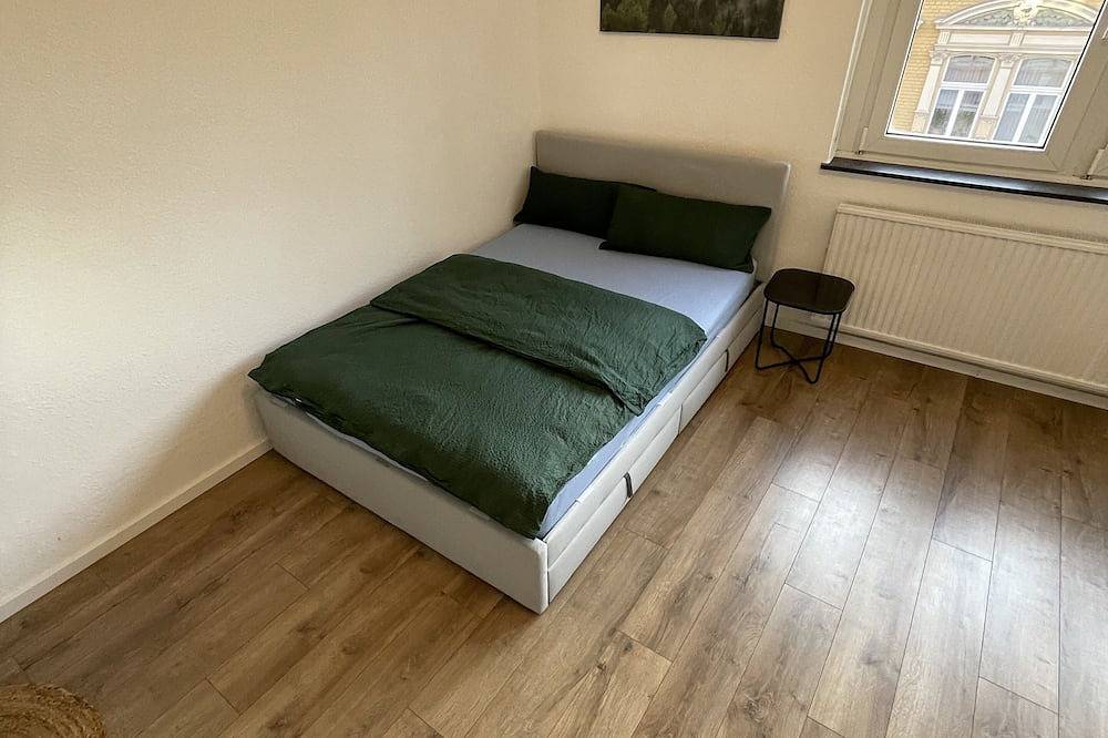Entire apartment, Frische Renovierte 3-zimmer-wohnung / 10min vom Ice in Siegburg, Rhein-Sieg-Kreis