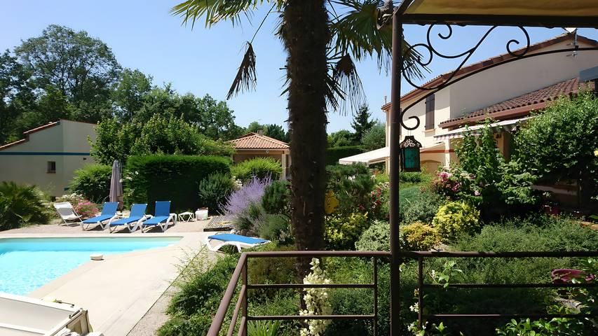 Chambre d’hôte pour 3 personnes, avec jardin à Villaudric