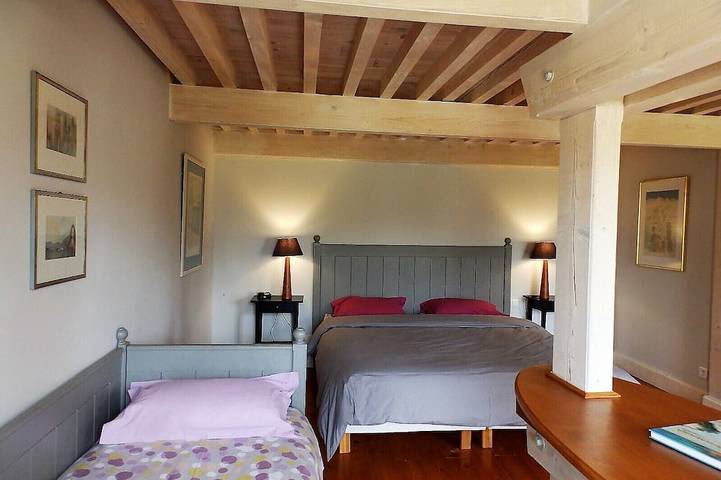 Belle maison en pierre \"campagne chic\", piscine privée chauffée, espace de jeux in Membrey, Haute-Saône