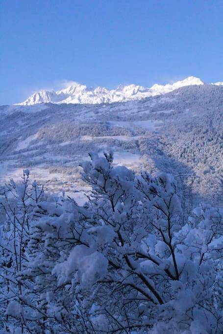 Gîte pour 2 personnes, avec vue et terrasse à Aigueblanche - 3