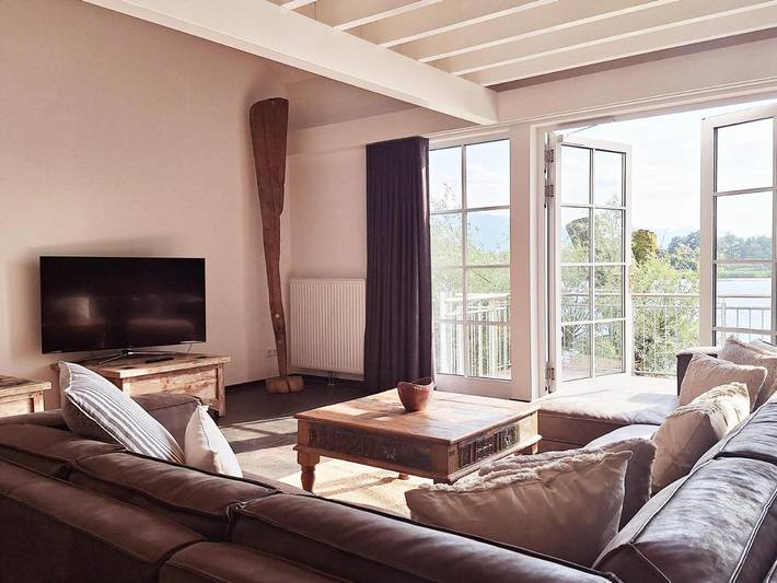 Ferienwohnung für 2 Personen, mit Garten und Seeblick sowie Ausblick, mit Haustier in Übersee - 4