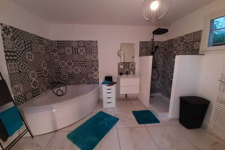 Location de vacances pour 5 personnes, avec terrasse et jacuzzi à Châteaudun - 4