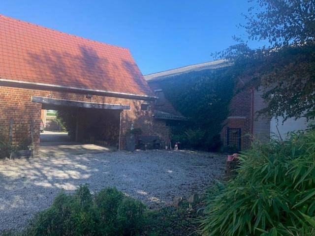 Double Room with Private Bathroom in Morbecque, Région de Dunkerque