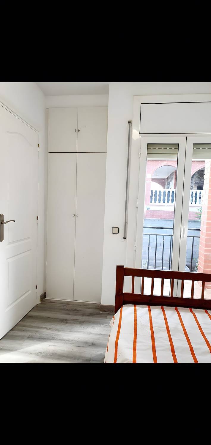 Holiday Home 'Casa Con Mucha Luz Natural' with Mountain View, Wi-Fi and Air Conditioning in la Bisbal del Penedès, Penedes DO
