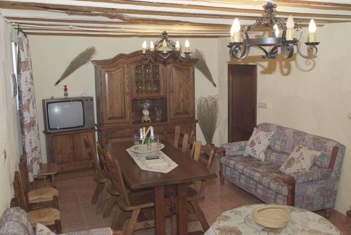 Casa rural para 10 personas, con vistas y balcón, Se admiten mascotas en Hinojares - 4