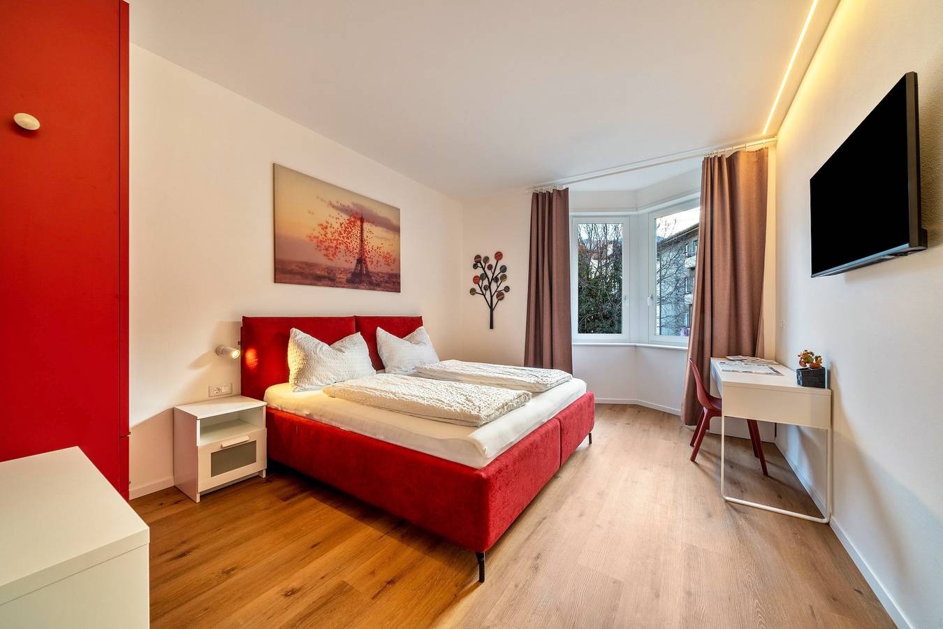 Appartamento intero, Appartamento 'Central Suite Merano' con vista sulle montagne, Wi-Fi e aria condizionata in Merano, Gruppo Tessa