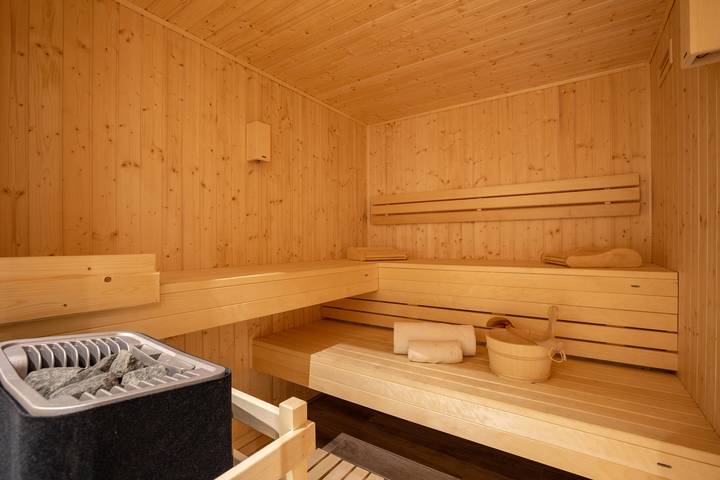 Ferienhaus für 10 Personen, mit Balkon und Terrasse sowie Kinderpool und Sauna in Chamonix - 2