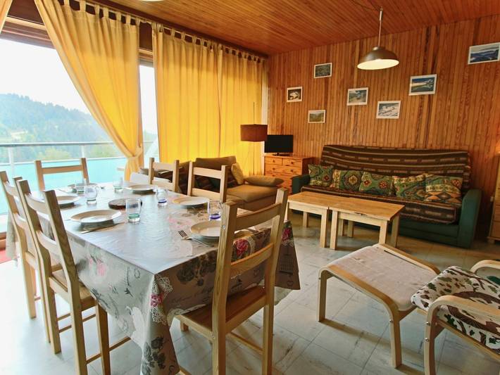 Ganze Wohnung, Große 2-Zimmer-Wohnung, Südbalkon, Haustiere erlaubt in Chamrousse, Nationalpark Écrins