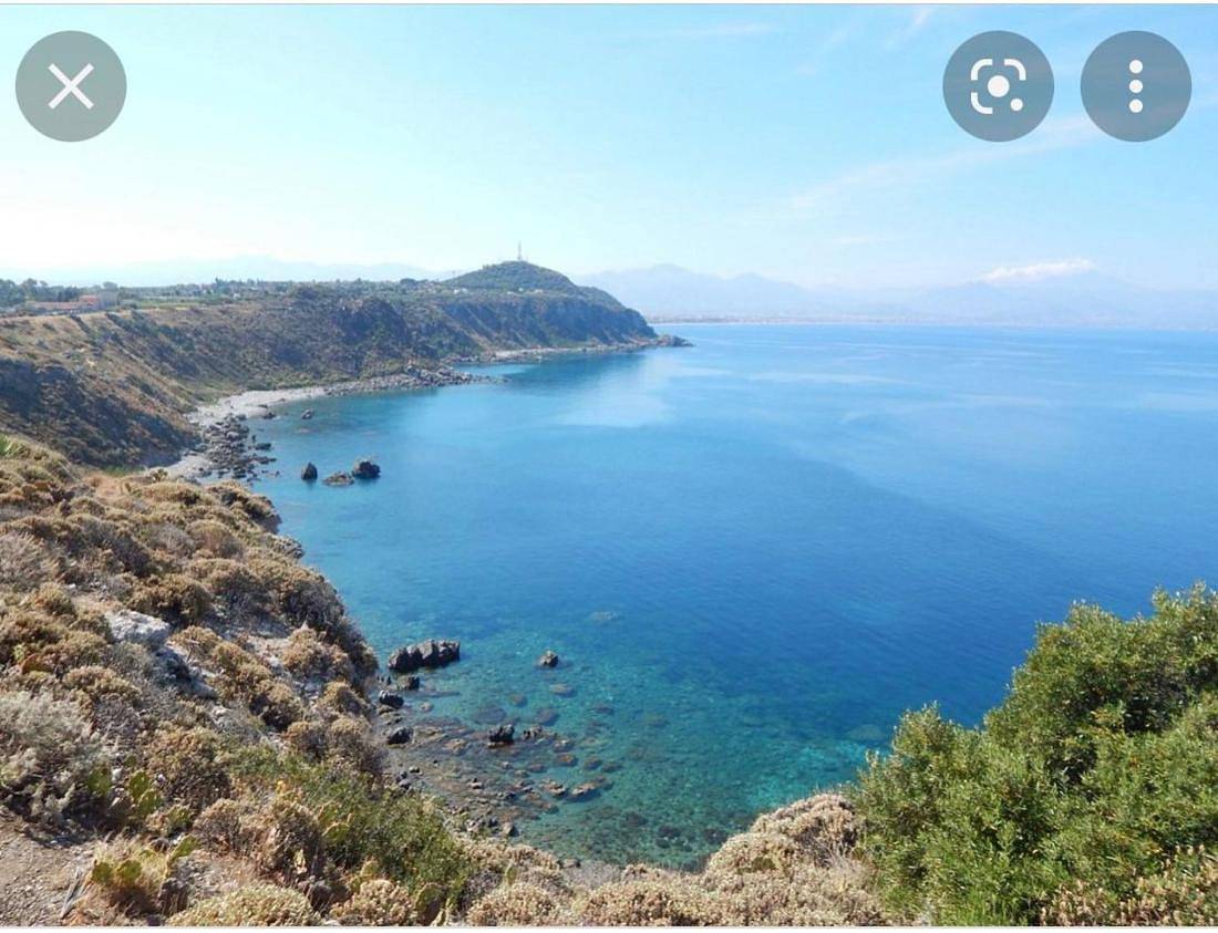 Appartement entier, La petite maison sur la mer in Venetico, Province de Messina