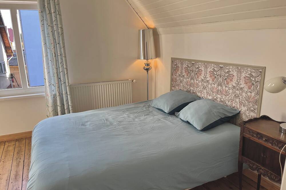 Private house 70m2 with garden 5 bus stops from center strasbourg, chez Regine in Schiltigheim, Región de Estrasburgo