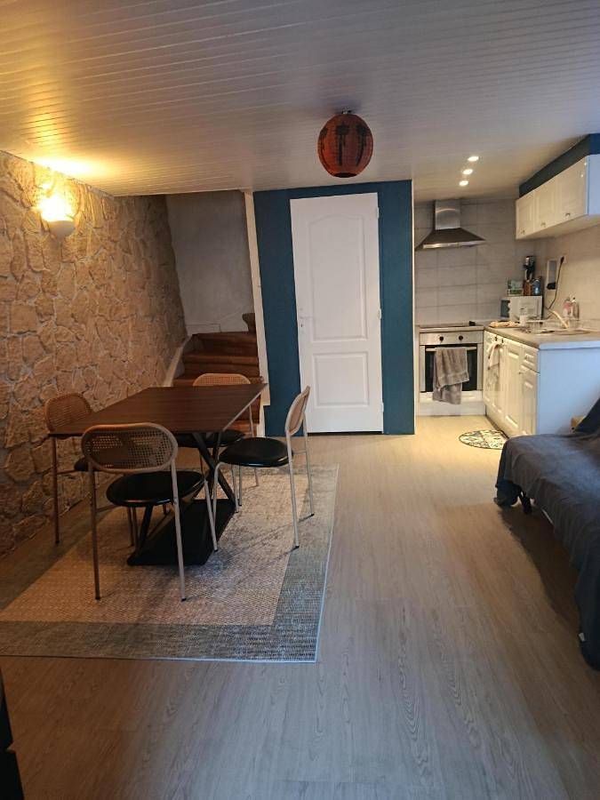Location de vacances pour 4 personnes, avec Jardin et Vue à La Terrasse-sur-Dorlay