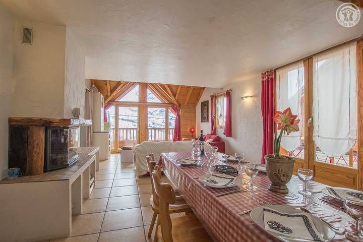 Gîte pour 12 personnes, avec jardin et balcon à Albiez-Montrond - 4