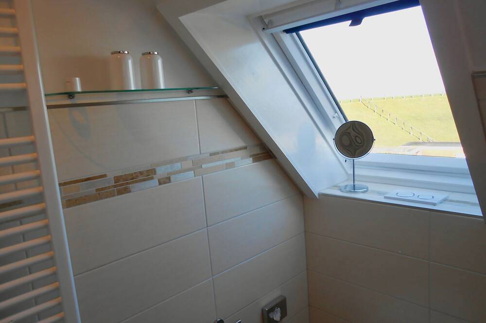 Ganze Wohnung, Unser Haus am Deich - Meerblick - Meerblick in Nordstrand (Gemeinde), Nordstrand