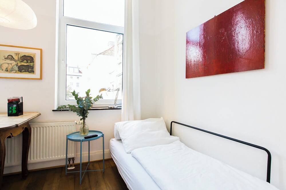 Ganze Wohnung, Maisonette mit Sonnenbalkon zur ruhigen Gartenhofseite in Köln, Rheinland