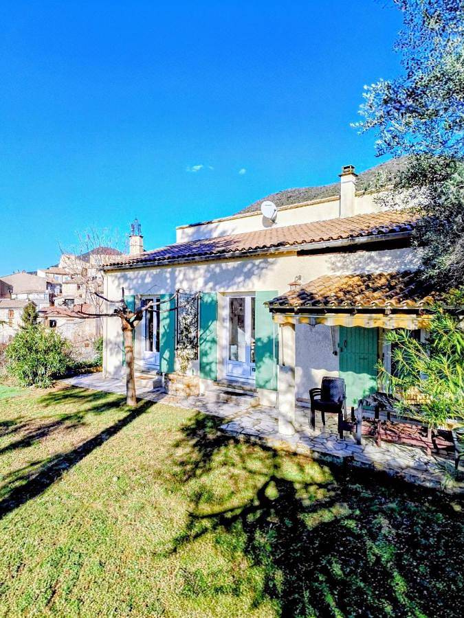 Location de vacances pour 6 personnes, avec Balcon et Terrasse ainsi que Jardin et Vue à Venterol