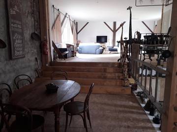 Gîte pour 4 personnes, avec jardin et vue, animaux acceptés à Saint-Marcellin