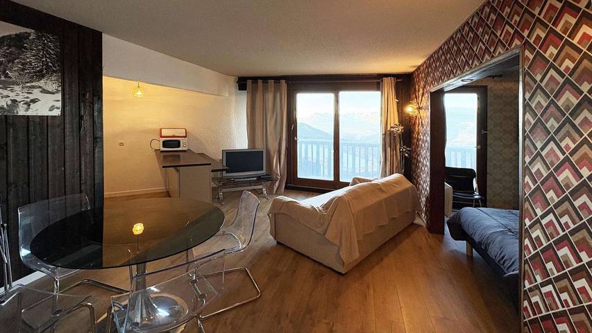 Gîte pour 6 personnes, avec vue et balcon dans Office De Tourisme Des Orres - 3