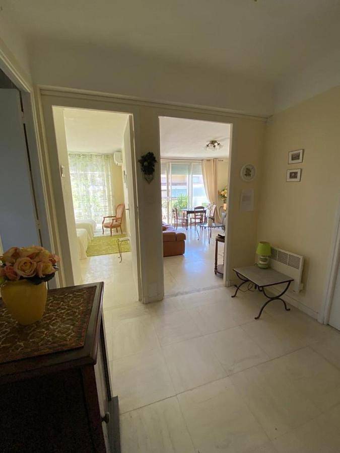 Gîte pour 6 personnes, avec terrasse dans Chateau Et Parc Vallombrosa Cannes - 3