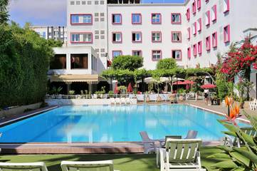Hôtel pour 2 personnes, avec piscine et jardin, adapté aux familles à Kénitra