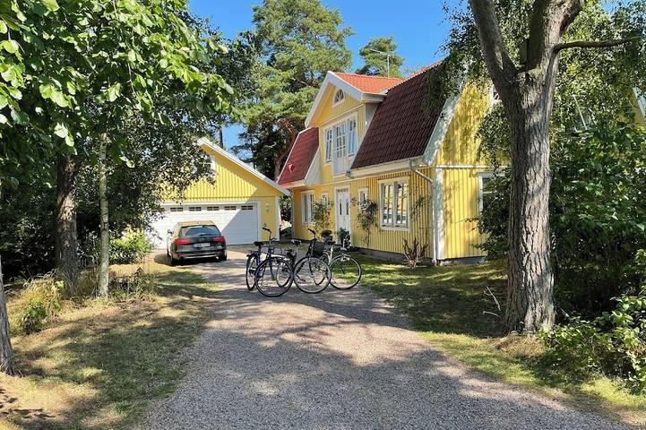 Ferienhaus für 12 Personen, mit Whirlpool und Garten