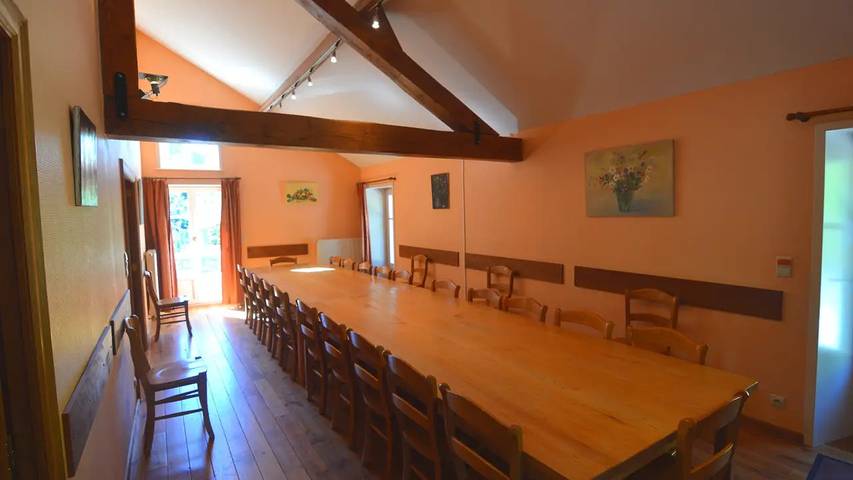 Location de vacances pour 39 personnes, avec jardin à Anhée - 3