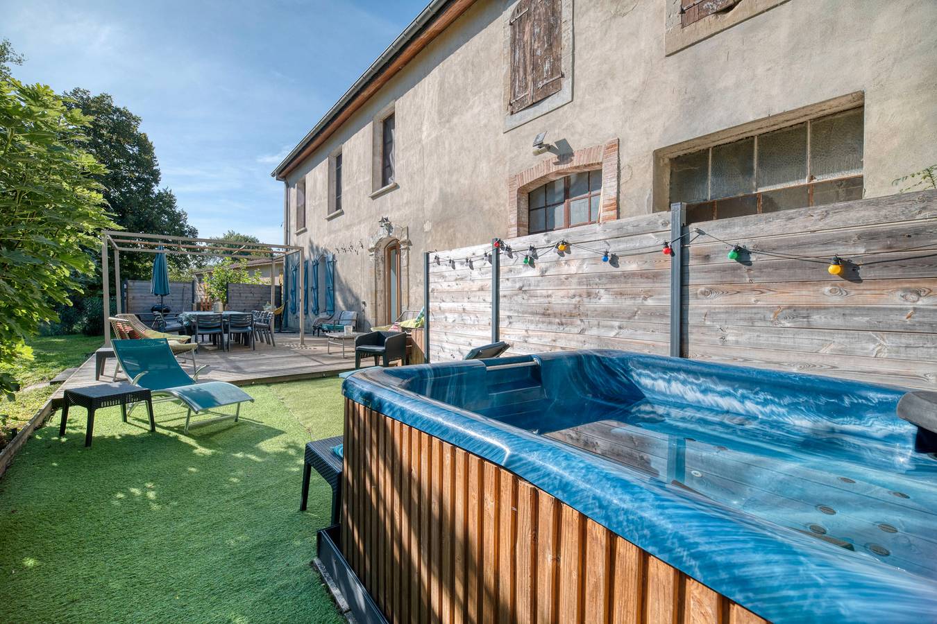 Maison de vacances 'Maison Avec Piscine Et Remous' avec piscine privée, terrasse privée et Wi-Fi in Revel, Parc naturel régional du Haut-Languedoc