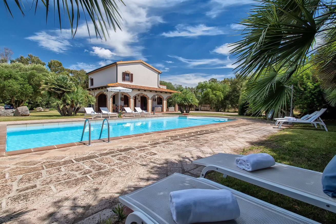 Villa del Parco, un'oasi di tranquillità nel cuore del Parco Naturalistico di Porto Conte in Alghero, Provincia di Sassari