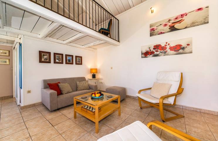Villa pour 2 personnes, avec jardin ainsi que terrasse et piscine à Ithaque - 4