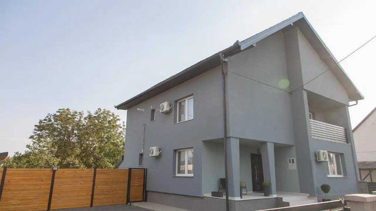 Ferienhaus für 11 Personen (161 m²) in Osijek in Osijek-Baranja