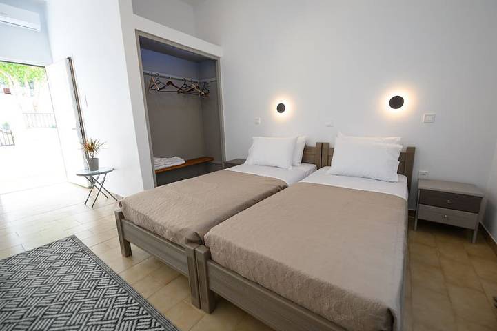 Gîte pour 2 personnes, avec balcon et jardin dans Panormos - 2