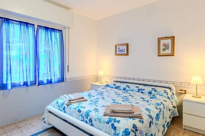 Beautiful private villa for 5 guests with WIFI, TV, patio and pets allowed in Piantedo (Village), Piantedo
