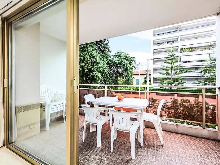 Gîte pour 2 personnes, avec terrasse dans Jardins des Hespérides