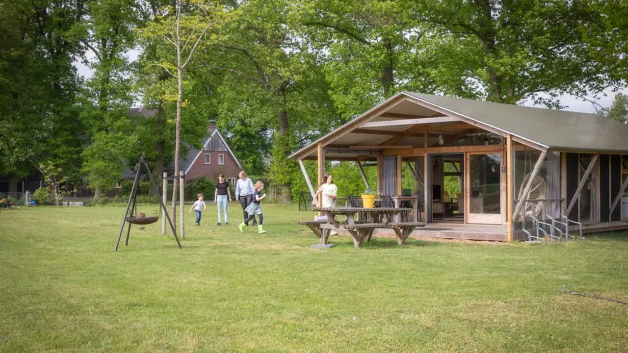 Ganze Ferienwohnung, Ferienwohnung für 6 Personen (19 m²) in Buurse in Haaksbergen, Twente