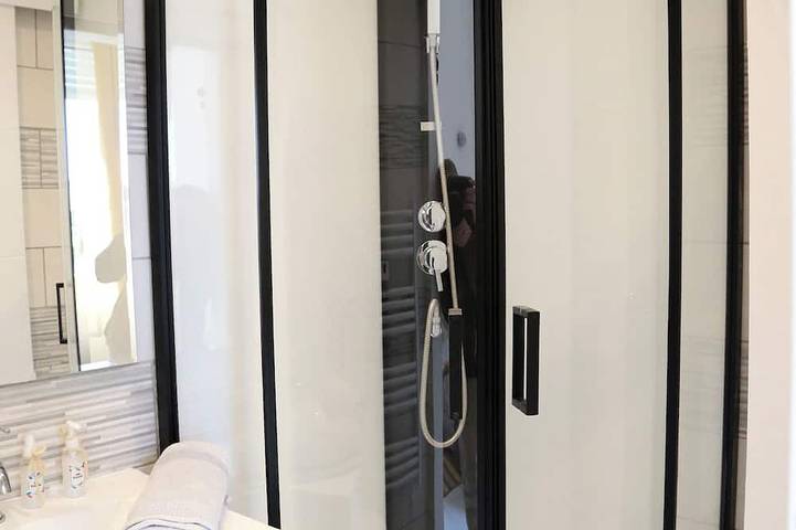 Apartamento entero, Mercure Appartement a 5mns du Centre Ville in San Quintín (Aisne), Aisne