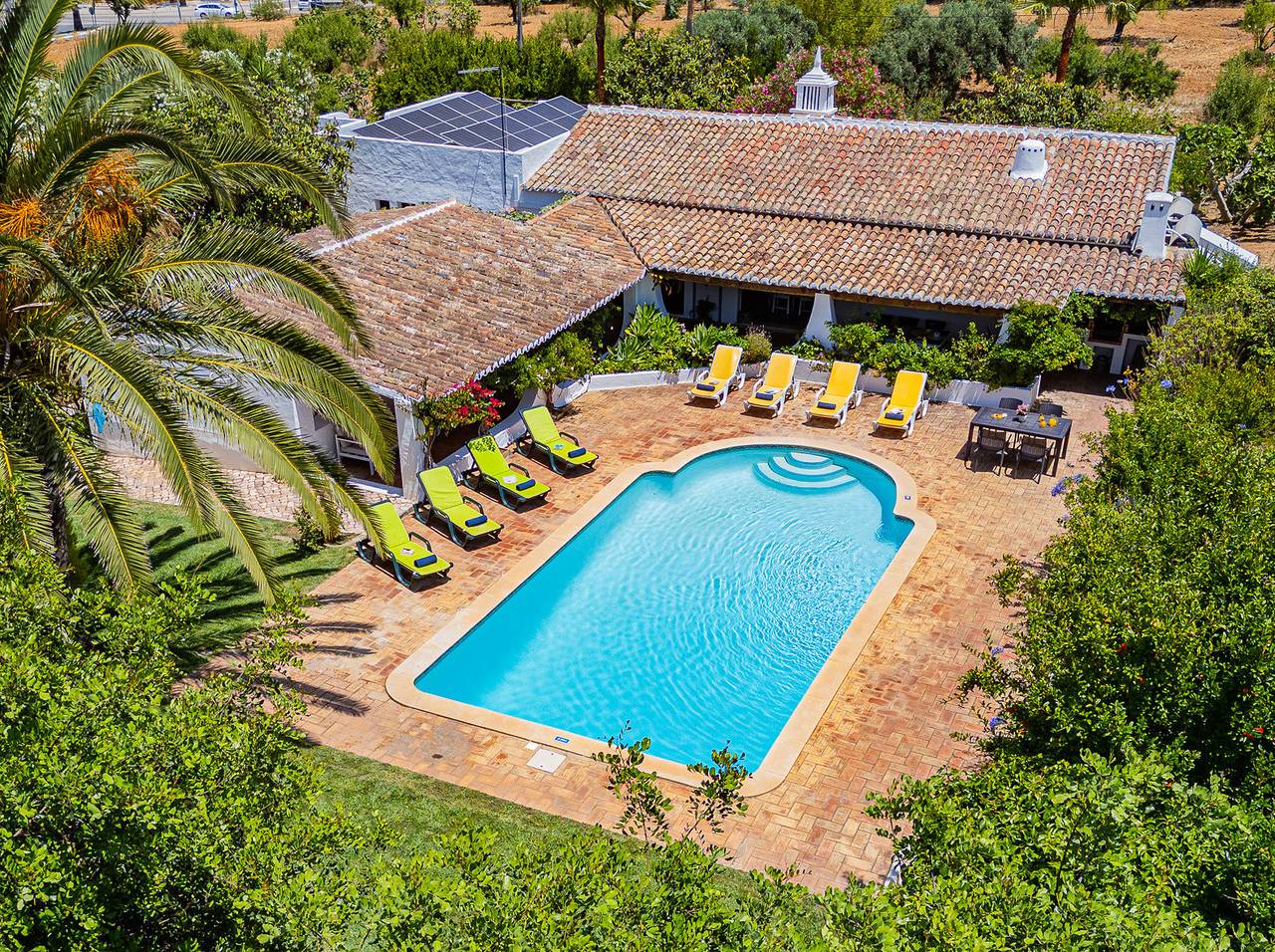 Villa Alice in Guia, Faro District