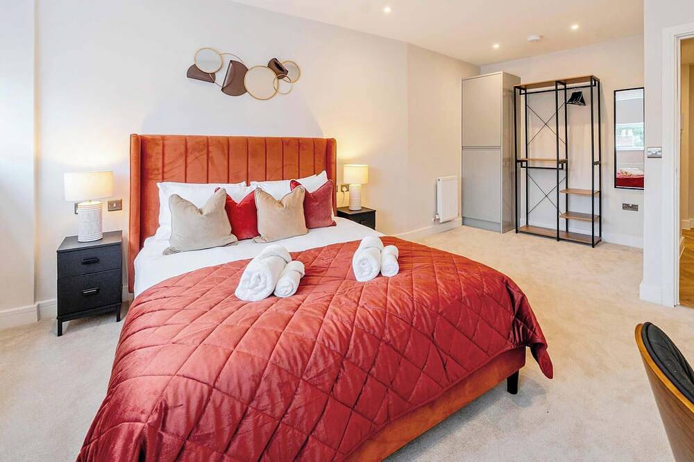 Geheel appartement, Free Parking, Hi-Speed Wifi,55 Inch 4K Tv Longstay in Rushmoor, Hampshire