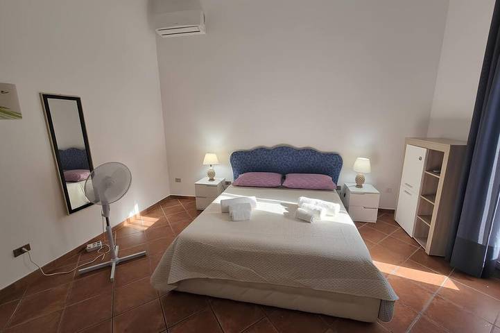 Location de vacances pour 5 personnes, animaux acceptés à Torre Faro - 4