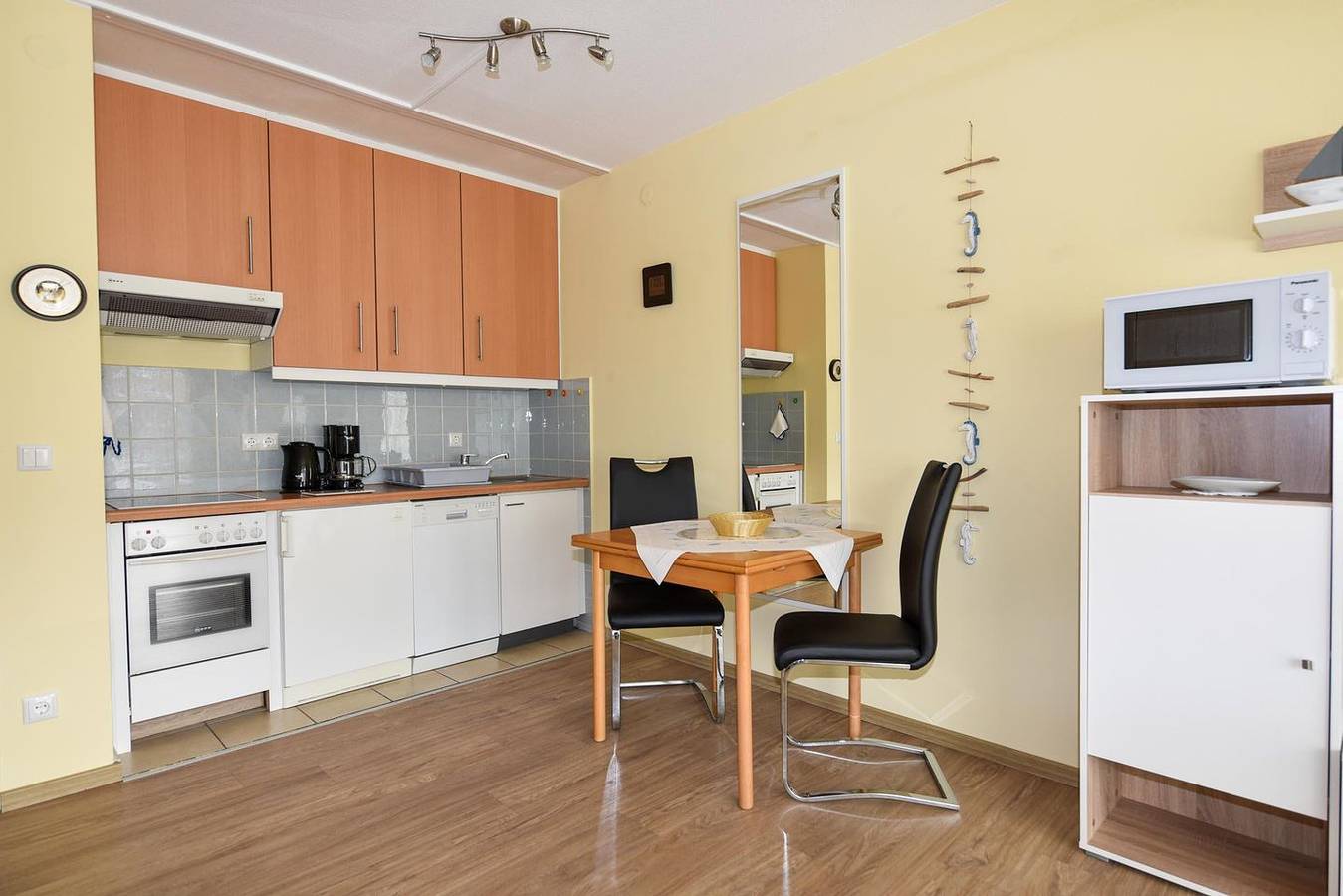 Ganze Wohnung, Strandnahe Ferienwohnung im Haus Baltic: Komfortabel mitten in Cuxhaven-Duhnen in Duhnen, Cuxhaven