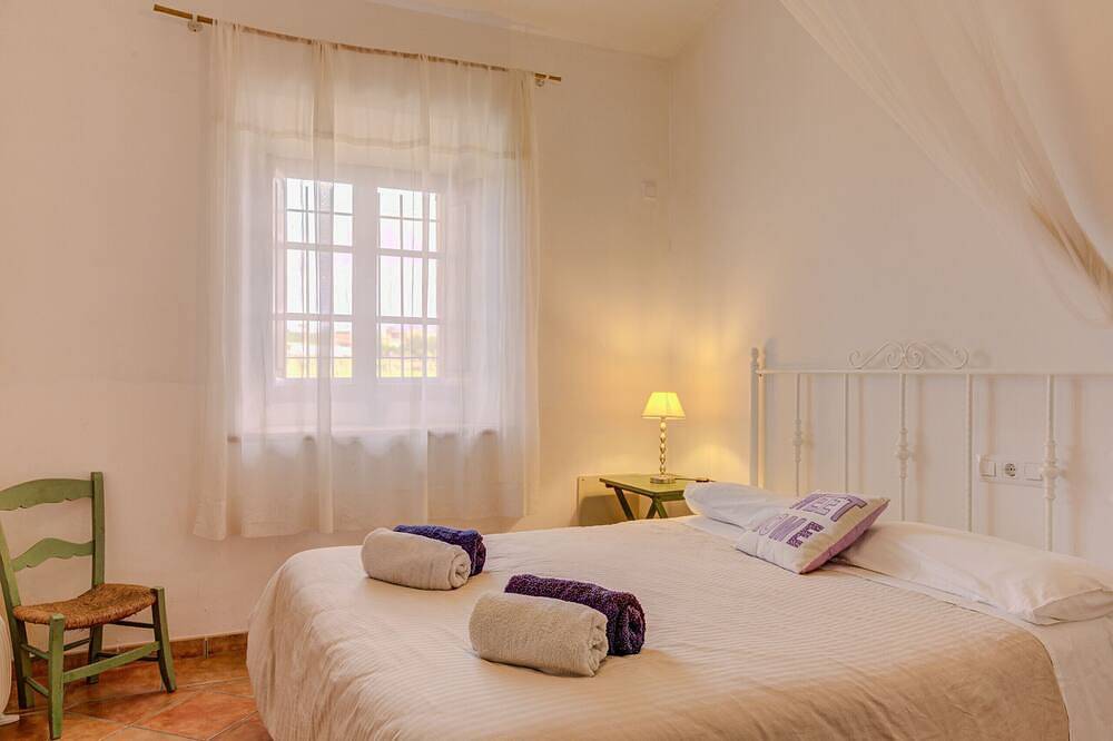 Can Garbeta by Rentallorca in Manacor, Mallorca Osten